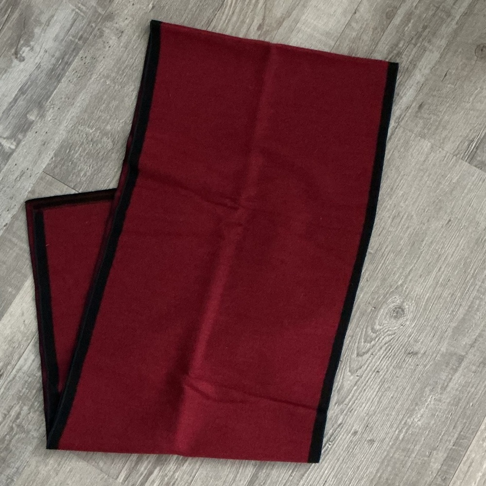 LUSM WOOL BLEND TWO TONE SCARF NWOT - Picture 4 of 5